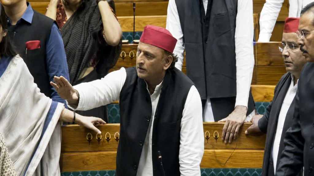 लाठीचार्जबारे लोकसभामा गर्जे सपा प्रमुख