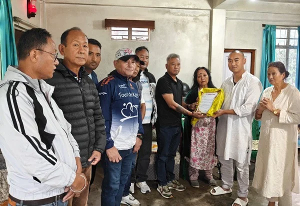 दार्जीलिङ हिमालयन रेलवे ठेकेदार कल्याण समितिका दिवंगत सदस्यहरूको परिवारलाई समवेदना अर्पण