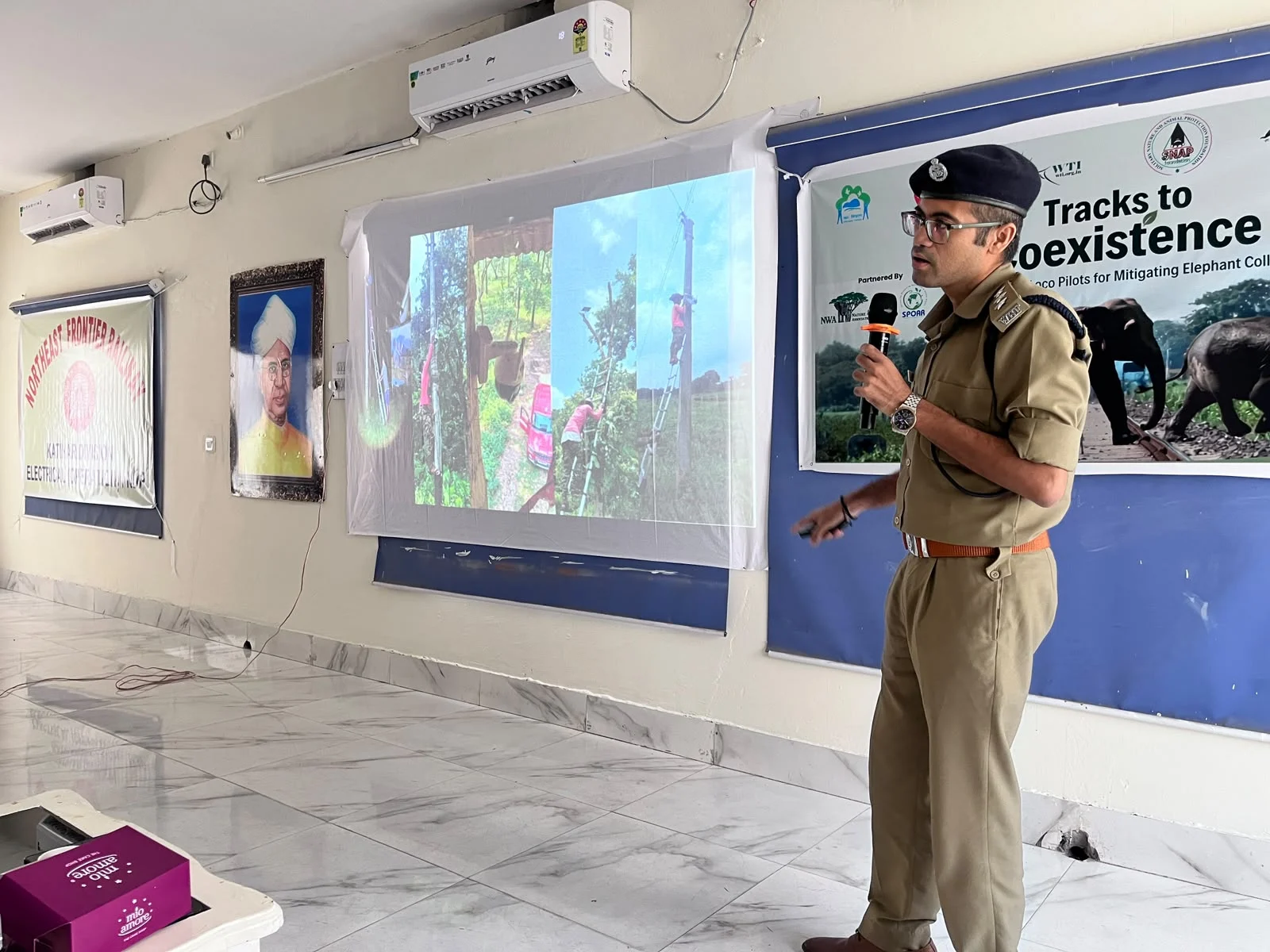 एनजेपीमा हात्ती-रेल द्वन्द्व न्यूनीकरणका लागि लोको पाइलटहरूलाई विशेष प्रशिक्षण