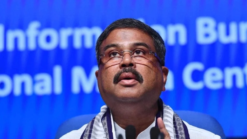 धर्मेन्द्र प्रधानले दिए भारतको केन्द्रीय शिक्षा मन्त्री पदबाट राजीनामा