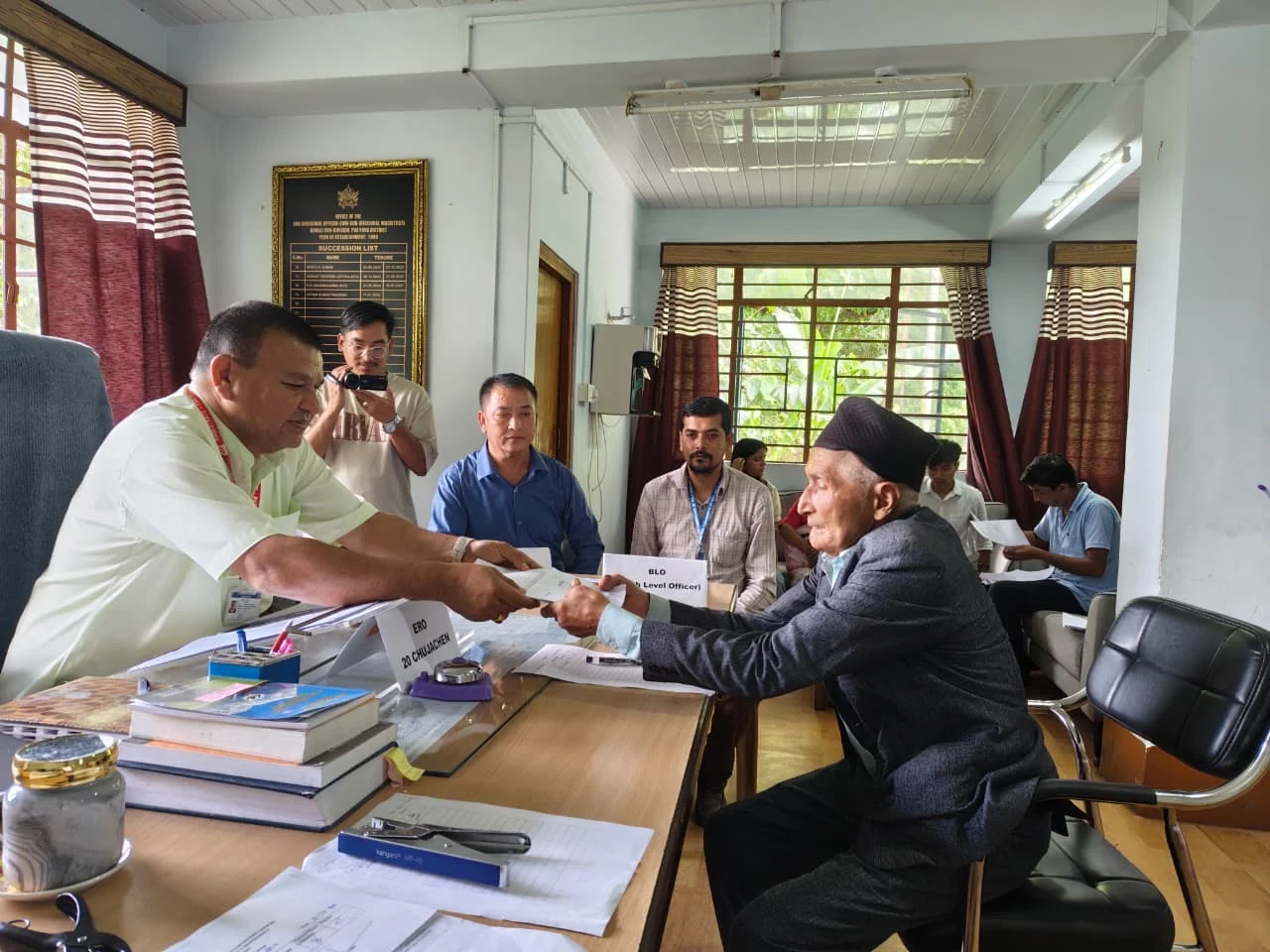 लजिकल डिस्क्रेपेन्सी श्रेणीका मतदातालाई सूचना वितरण सुरु, पाकिममा एसआईआरअन्तर्गत सुनुवाइ प्रक्रिया जारी