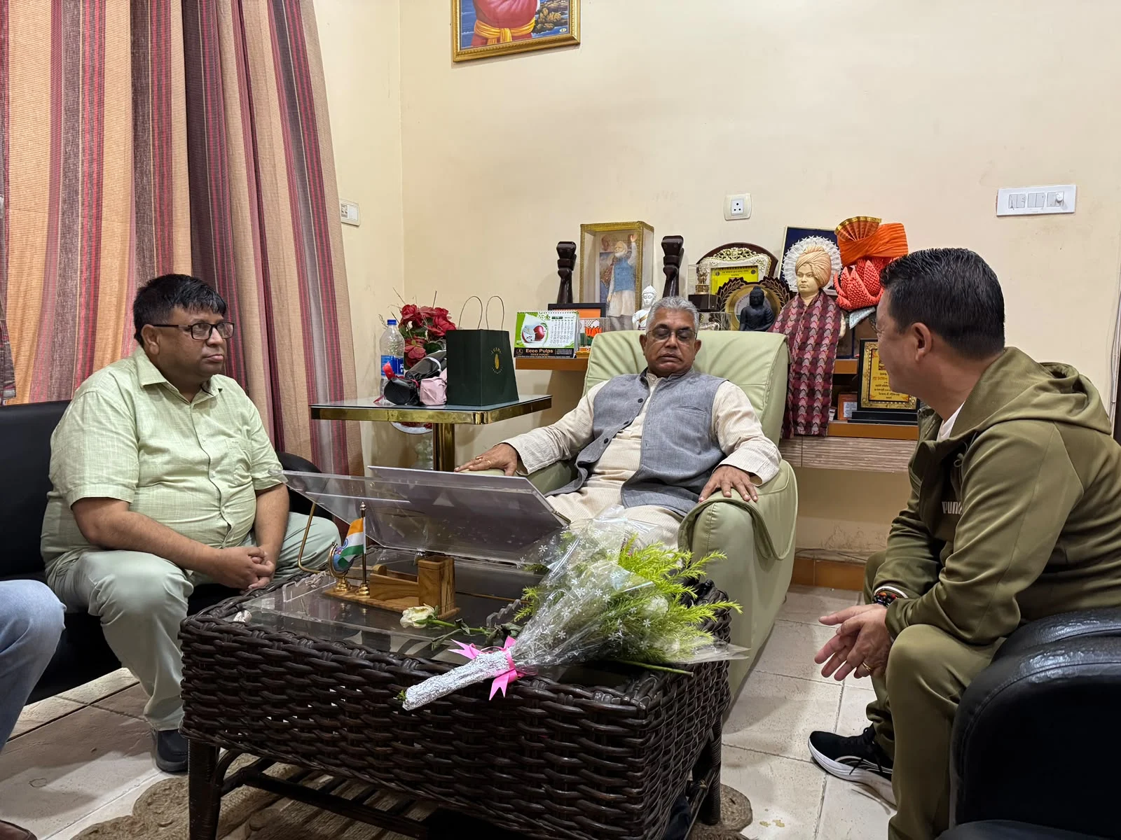 दार्जीलिङमा पञ्चायत सशक्तिकरण र मिरिकको यातायात समस्याबारे गोजमुमोको महत्वपूर्ण पहल